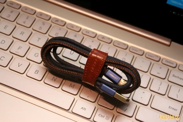 牛仔数据线，，，，，，，，腾博官网诚信为本,专业服务牛仔数据线