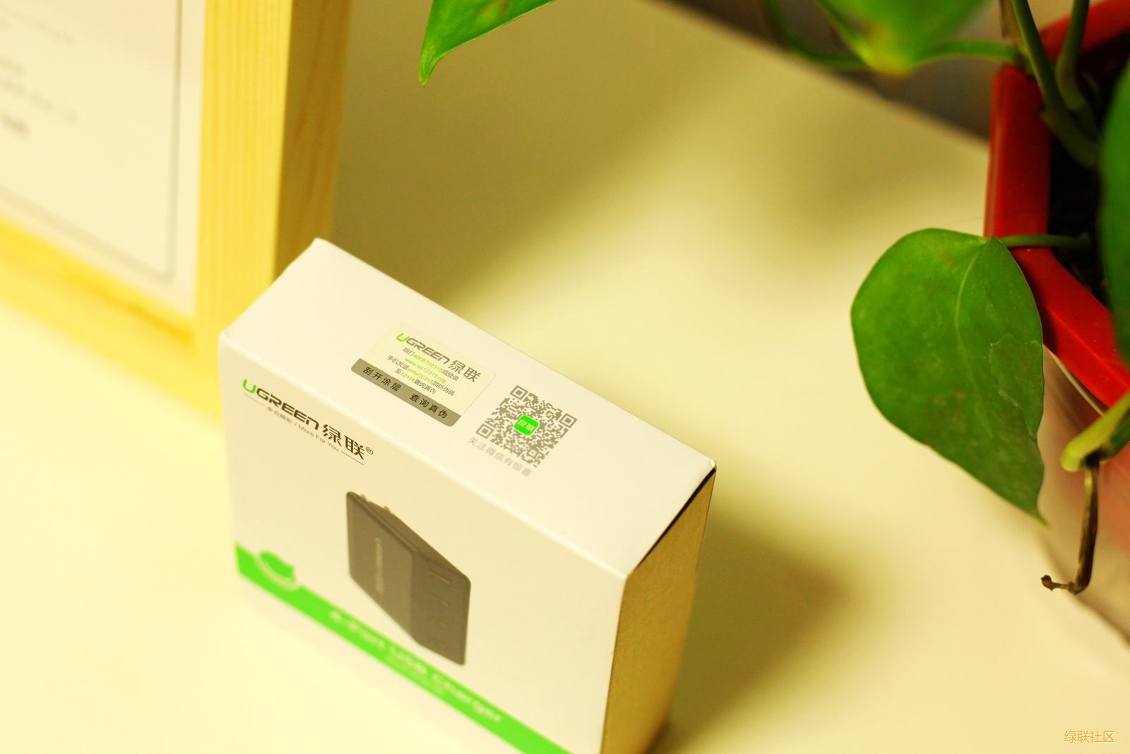 4口充电器,腾博官网诚信为本,专业服务4口电源适配器