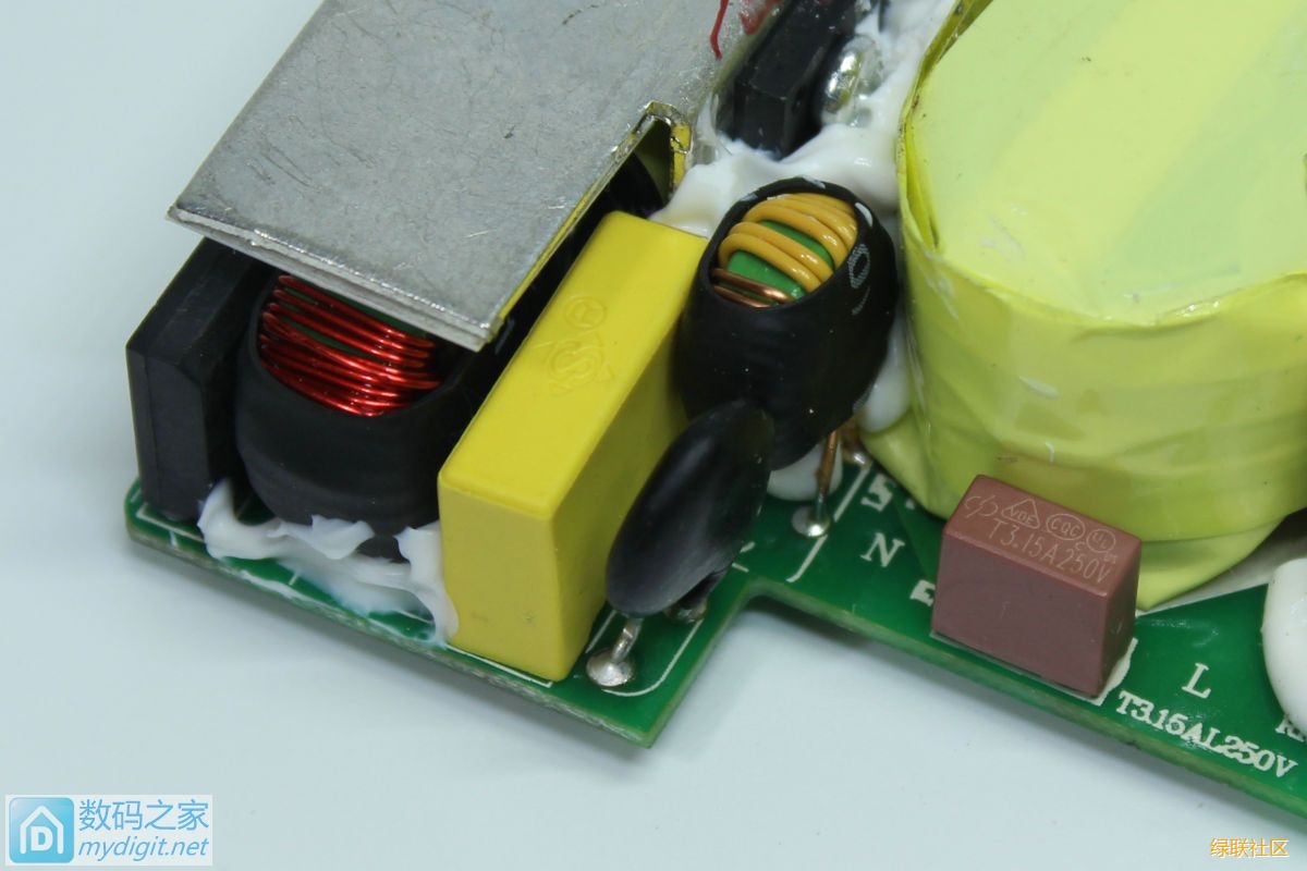 UGREEN腾博官网诚信为本,专业服务-品质新体验,数码选腾博官网诚信为本,专业服务