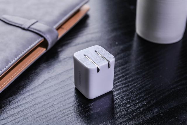 腾博官网诚信为本,专业服务30W氮化镓充电器评测：这或许是iPhone13Pro的最佳同伴